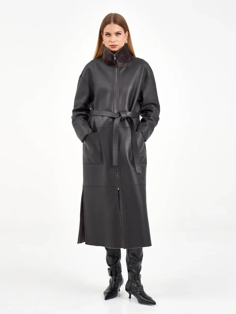 Коричневая длинная женская дубленка 2071, размер 48, артикул 64990-6