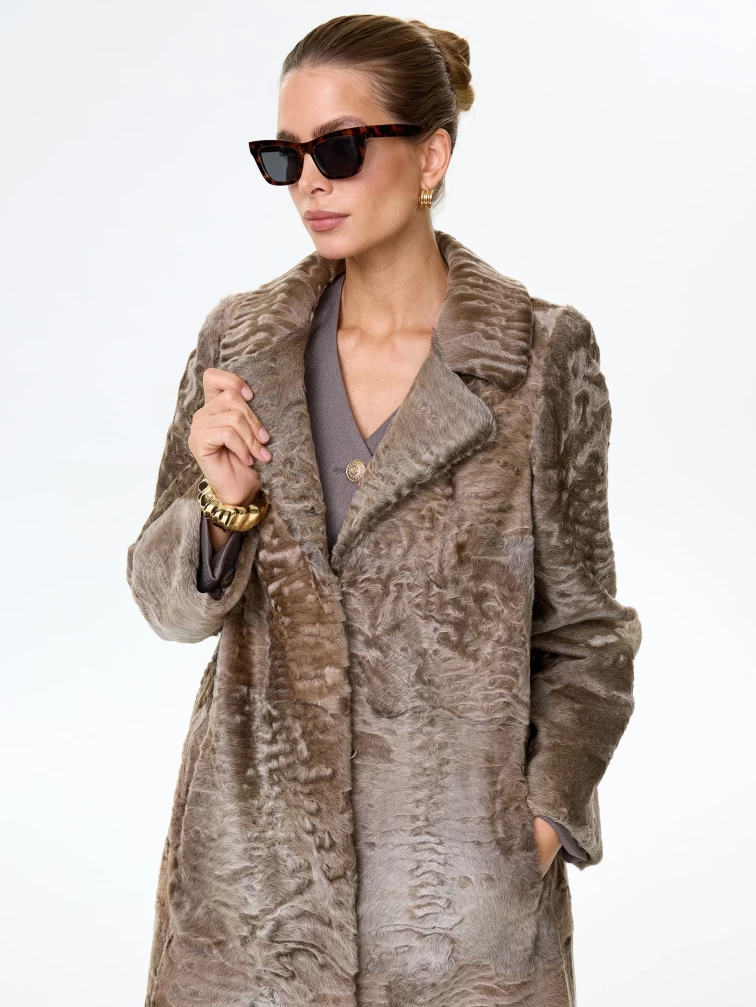 Длинное пальто из меха каракульчи для женщин премиум класса Лола(ав), светло-коричневое, размер 50, артикул 33960-1