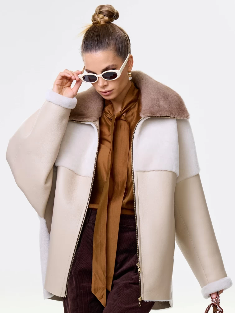 Короткая женская дубленка с норковым воротником премиум класса 2034, бежевая, размер 52, артикул 64180-3