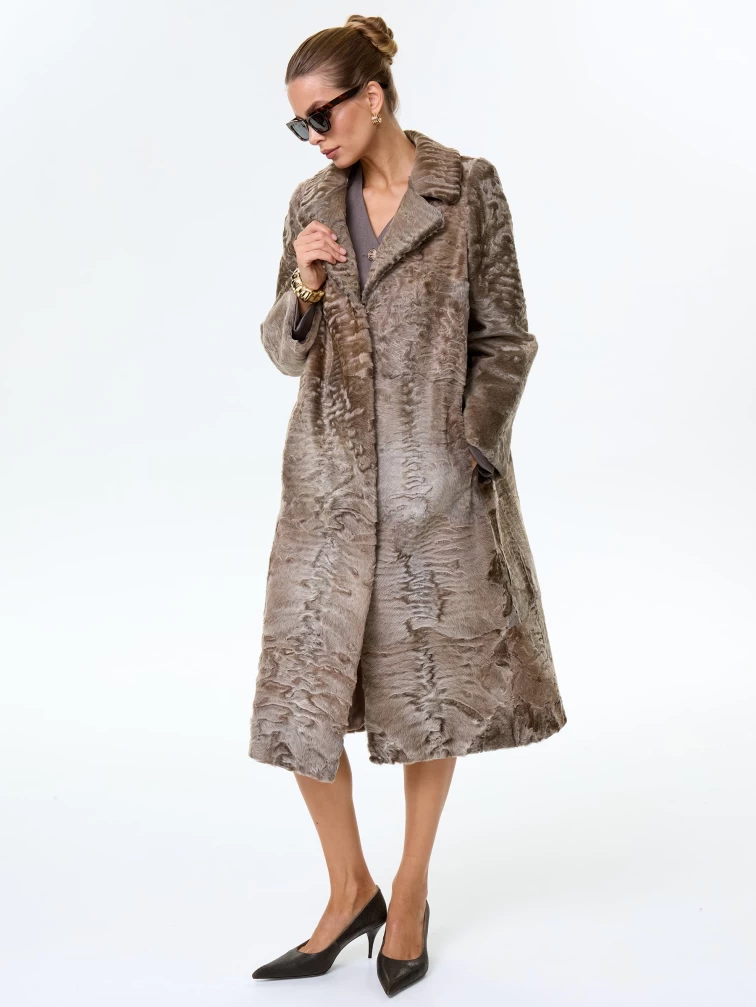 Длинное пальто из меха каракульчи для женщин премиум класса Лола(ав), светло-коричневое, размер 50, артикул 33960-6