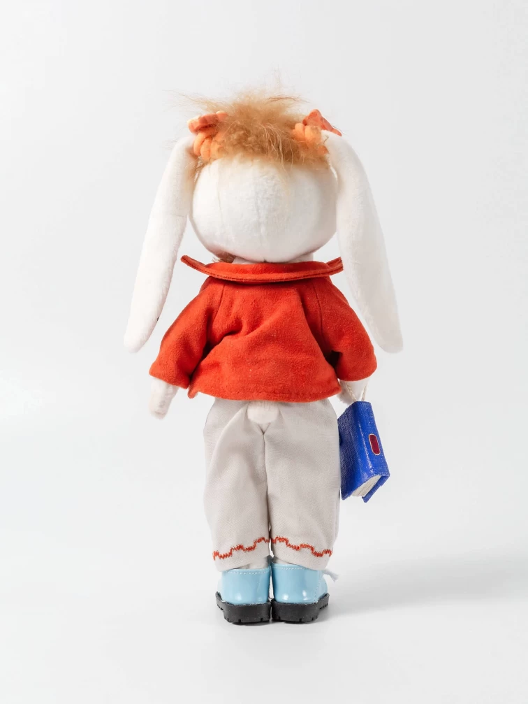 Игрушка Заяц-книголюб, сувенирная продукция, артикул 18031-1