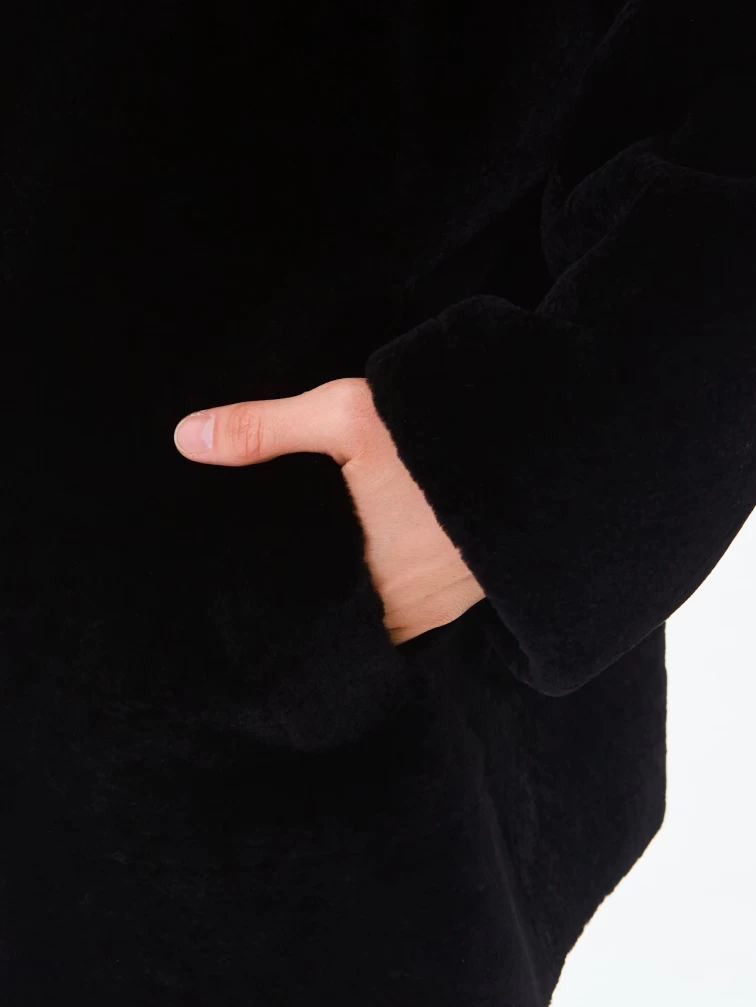 Короткая женская шуба из астрагана на молнии 2065, черная, размер 48, артикул 64670-3