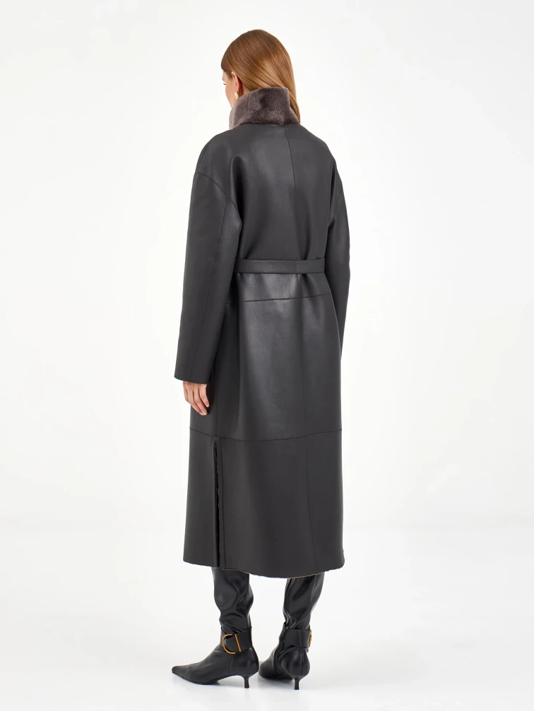 Коричневая длинная женская дубленка 2071, размер 48, артикул 64990-5