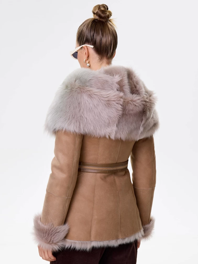 Короткая женская дубленка из тосканы с капюшоном 122, бежевая, размер 40, артикул 61451-5