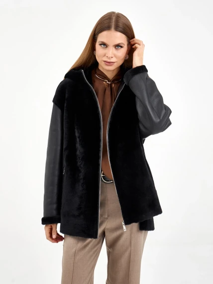 Короткая черная женская дубленка с капюшоном 2076, размер 46, артикул 65260-7