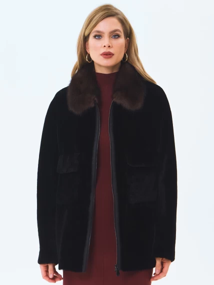 Шуба женская из астрагана  с воротником куницей 2063, черная, размер 46, артикул 64650-4