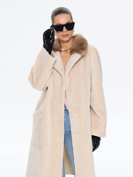 Женская дубленка свободного кроя с куницей 2070, бежевая, размер 44, артикул 65220-0