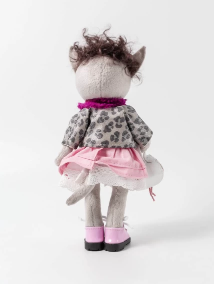 Игрушка Волчица-модница, сувенирная продукция, артикул 18029-1