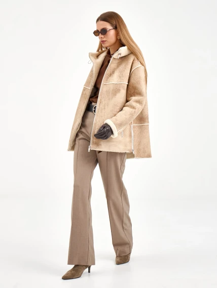 Короткая женская дубленка с капюшоном 2075, бежевая, размер 46, артикул 65230-1