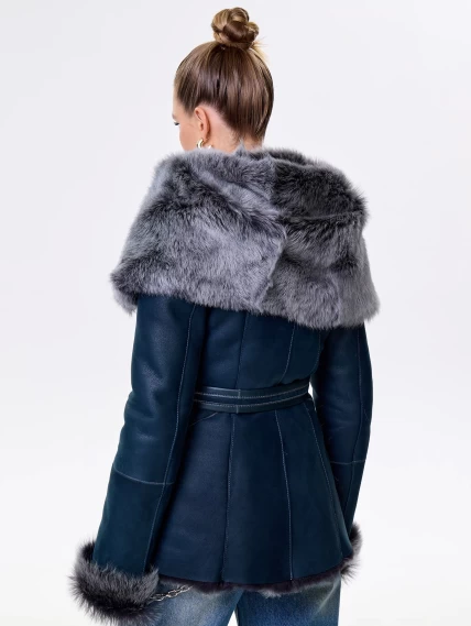 Короткая женская дубленка из тосканы с капюшоном 122, синяя, размер 40, артикул 14871-5