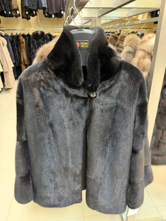 Короткая женская норковая шуба Москвичка-51593-0